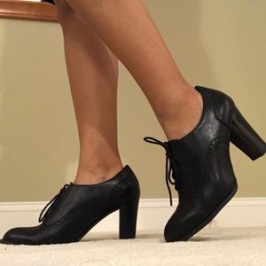 Franco Sarto Bridget Oxford Style Booties 8M